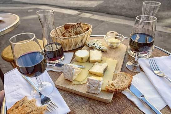cheese and wine tasting Paris